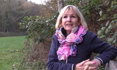 vrouw weg aardbei